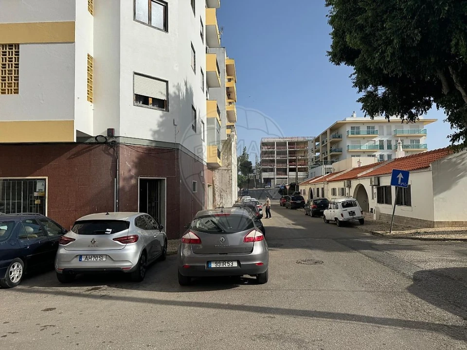 Apartamento T4 para Venda em Portimão Foto 28