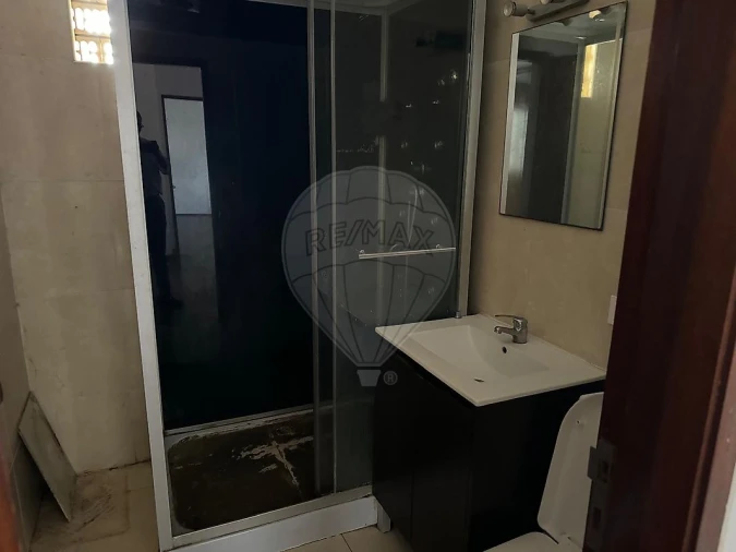 Apartamento T4 para Venda em Portimão Foto 15