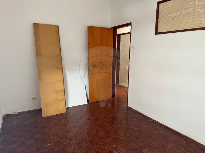 Apartamento T4 para Venda em Portimão Foto 8