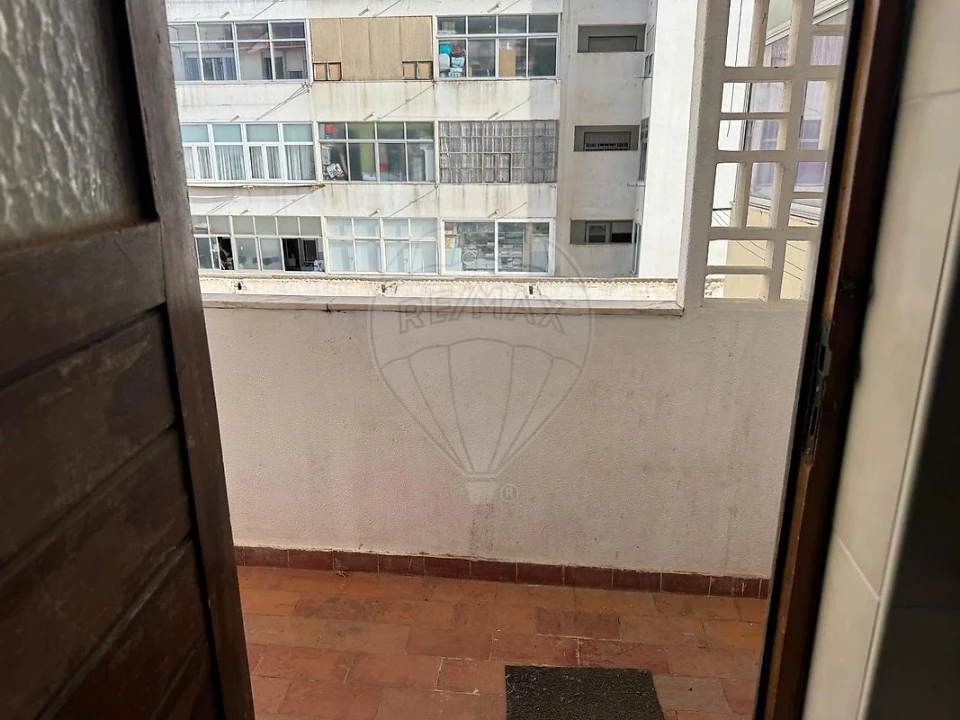 Apartamento T4 para Venda em Portimão Foto 17