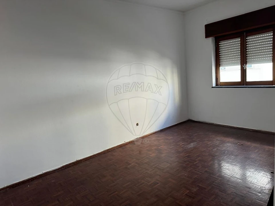 Apartamento T4 para Venda em Portimão Foto 12