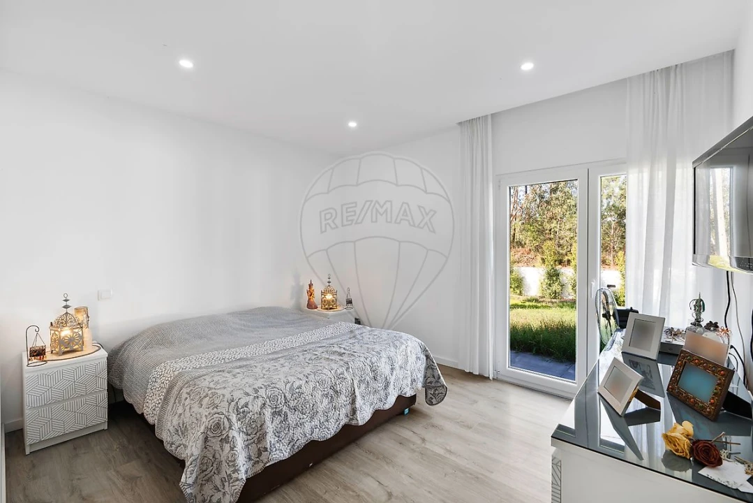 Moradia T3 para Venda em Fernao Ferro Foto 22