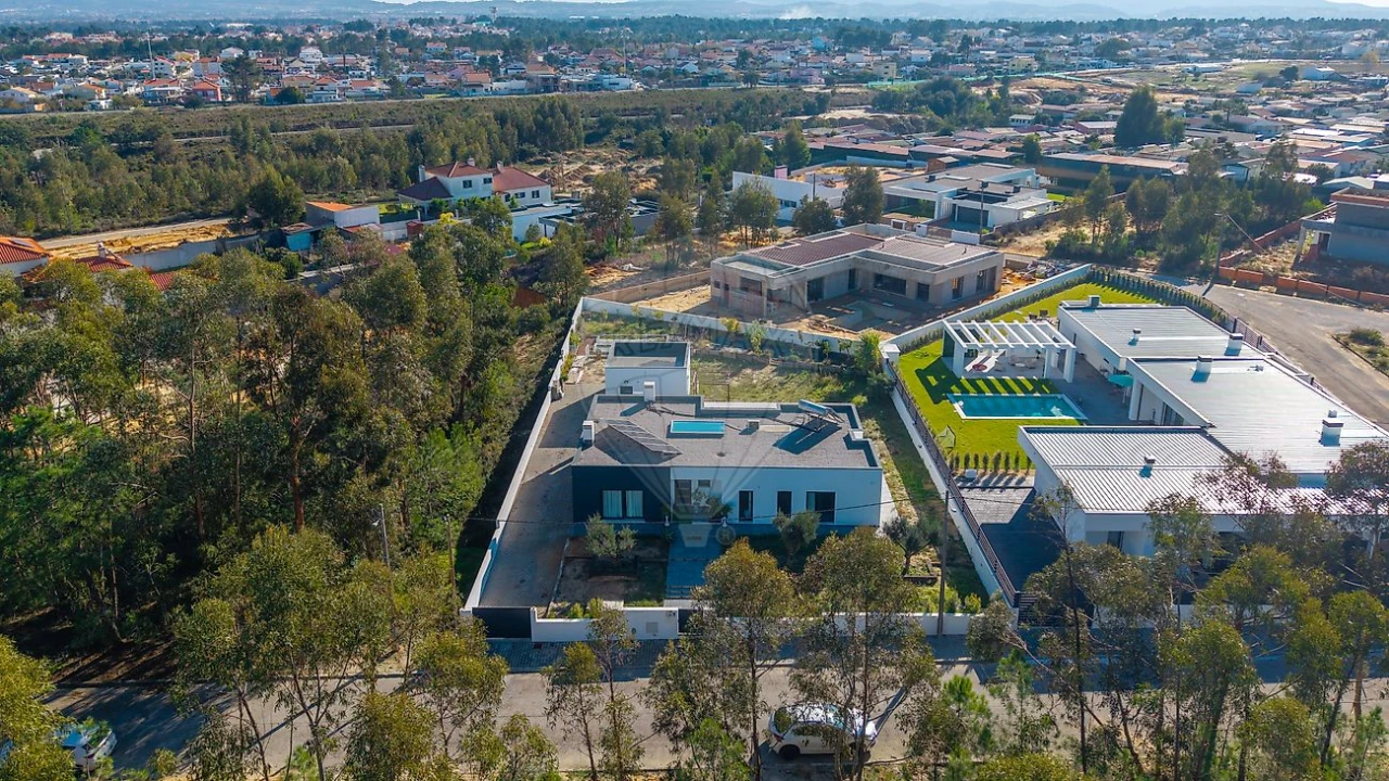 Moradia T3 para Venda em Fernao Ferro Foto 38