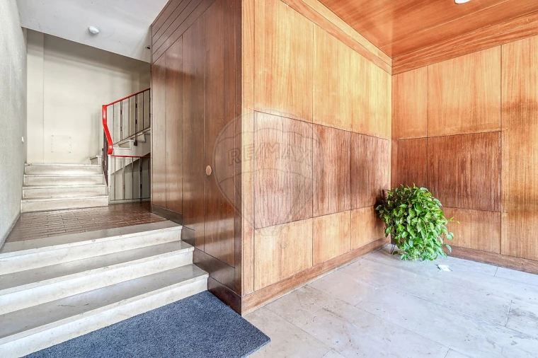 Apartamento T3 para Venda em Cedofeita, Santo Ildefonso, Sé, Miragaia, São Nicolau e Vitória Foto 5