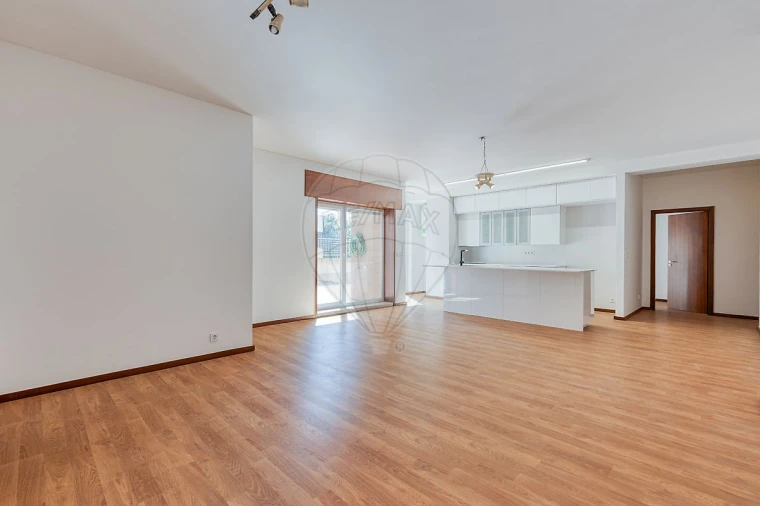 Apartamento T3 para Venda em Cedofeita, Santo Ildefonso, Sé, Miragaia, São Nicolau e Vitória Foto 12