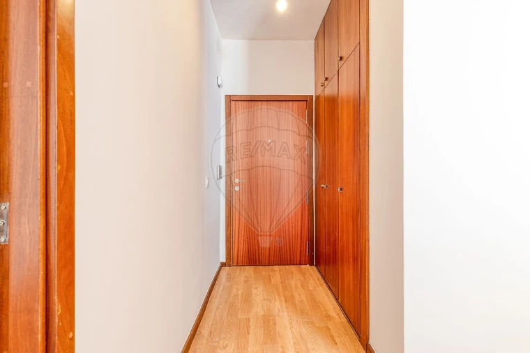 Apartamento T3 para Venda em Cedofeita, Santo Ildefonso, Sé, Miragaia, São Nicolau e Vitória Foto 7