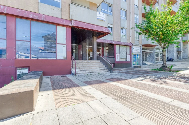 Apartamento T3 para Venda em Cedofeita, Santo Ildefonso, Sé, Miragaia, São Nicolau e Vitória Foto 3