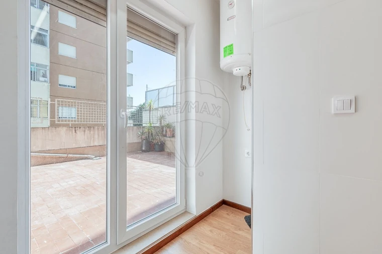 Apartamento T3 para Venda em Cedofeita, Santo Ildefonso, Sé, Miragaia, São Nicolau e Vitória Foto 10