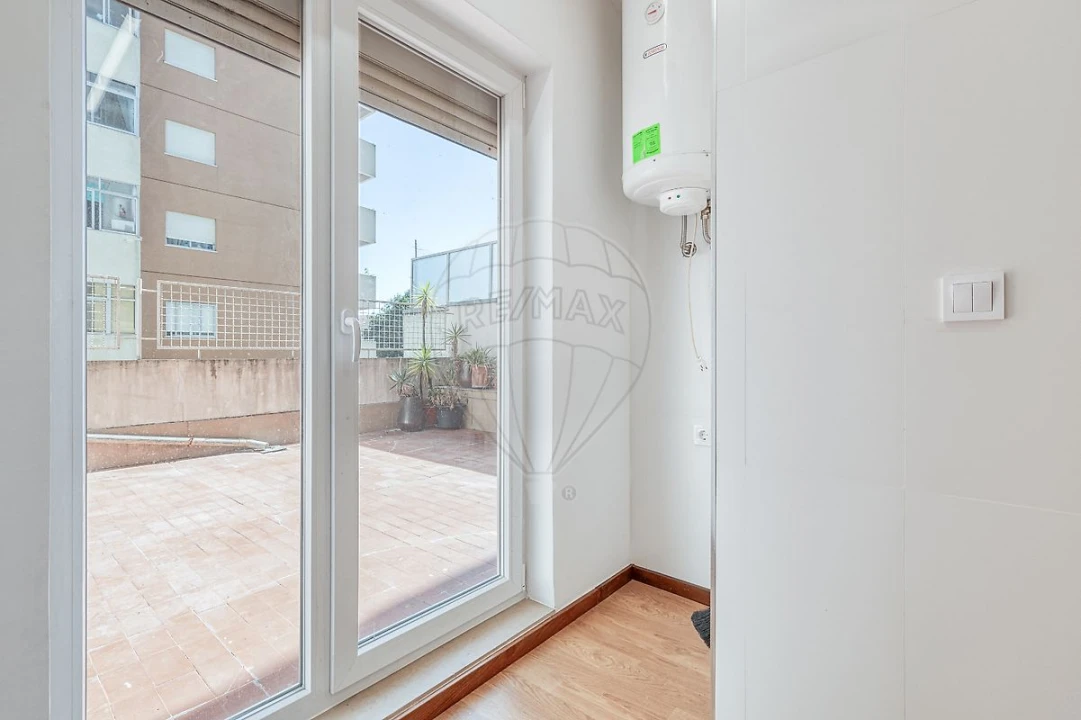 Apartamento T3 para Venda em Cedofeita, Santo Ildefonso, Sé, Miragaia, São Nicolau e Vitória Foto 10