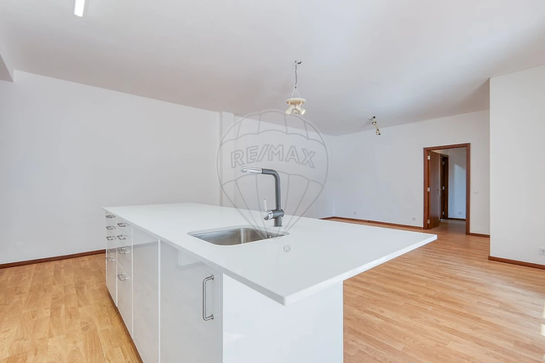 Apartamento T3 para Venda em Cedofeita, Santo Ildefonso, Sé, Miragaia, São Nicolau e Vitória Foto 11