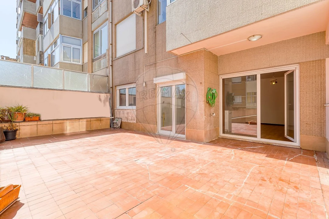 Apartamento T3 para Venda em Cedofeita, Santo Ildefonso, Sé, Miragaia, São Nicolau e Vitória Foto 34