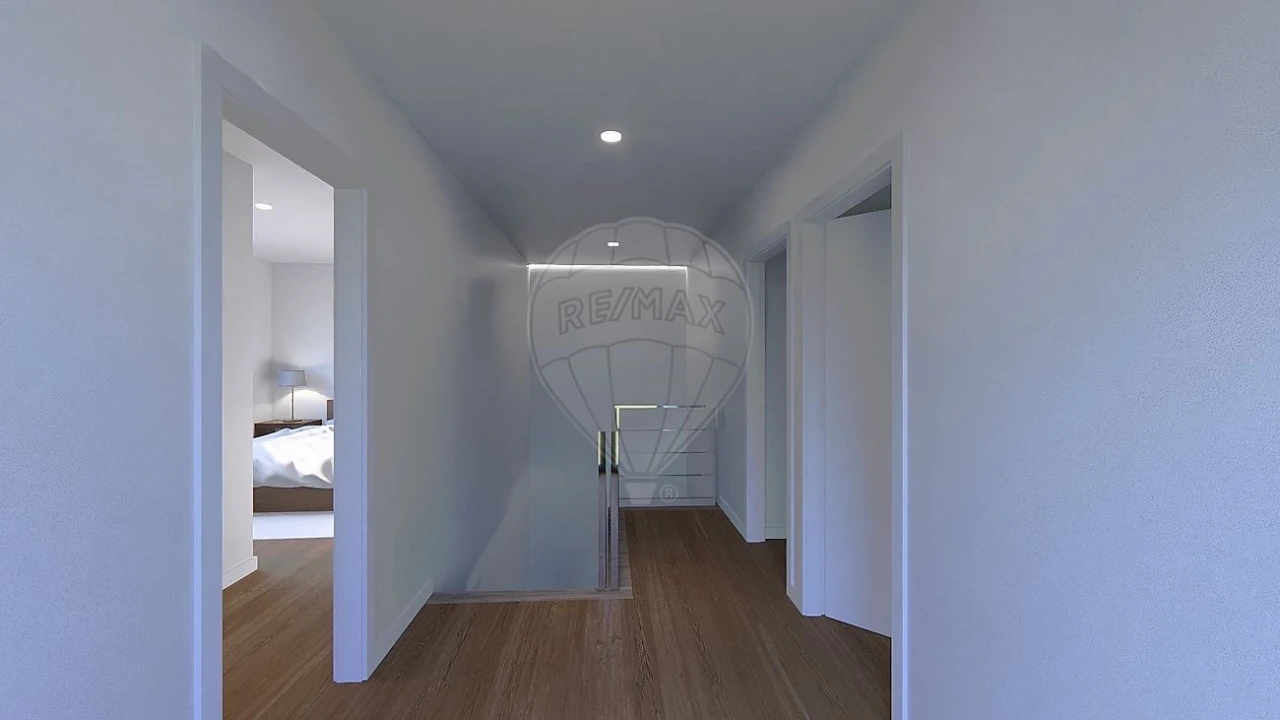 Moradia T4 para Venda em Salreu Foto 3