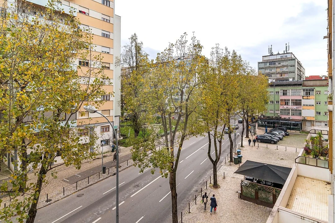 Apartamento T3 para Arrendamento em Benfica Foto 26
