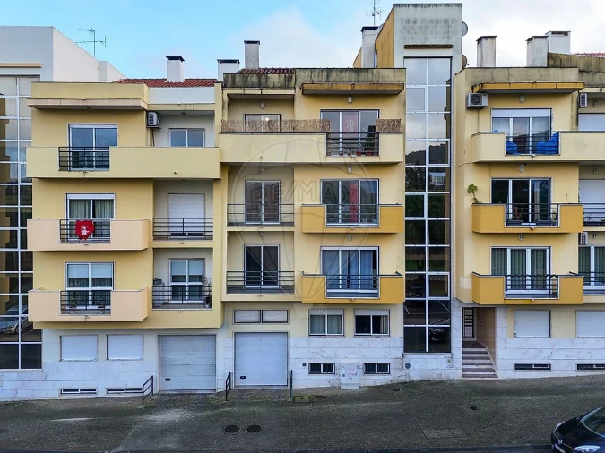 Apartamento T3 para Venda em Arruda dos Vinhos Foto 2