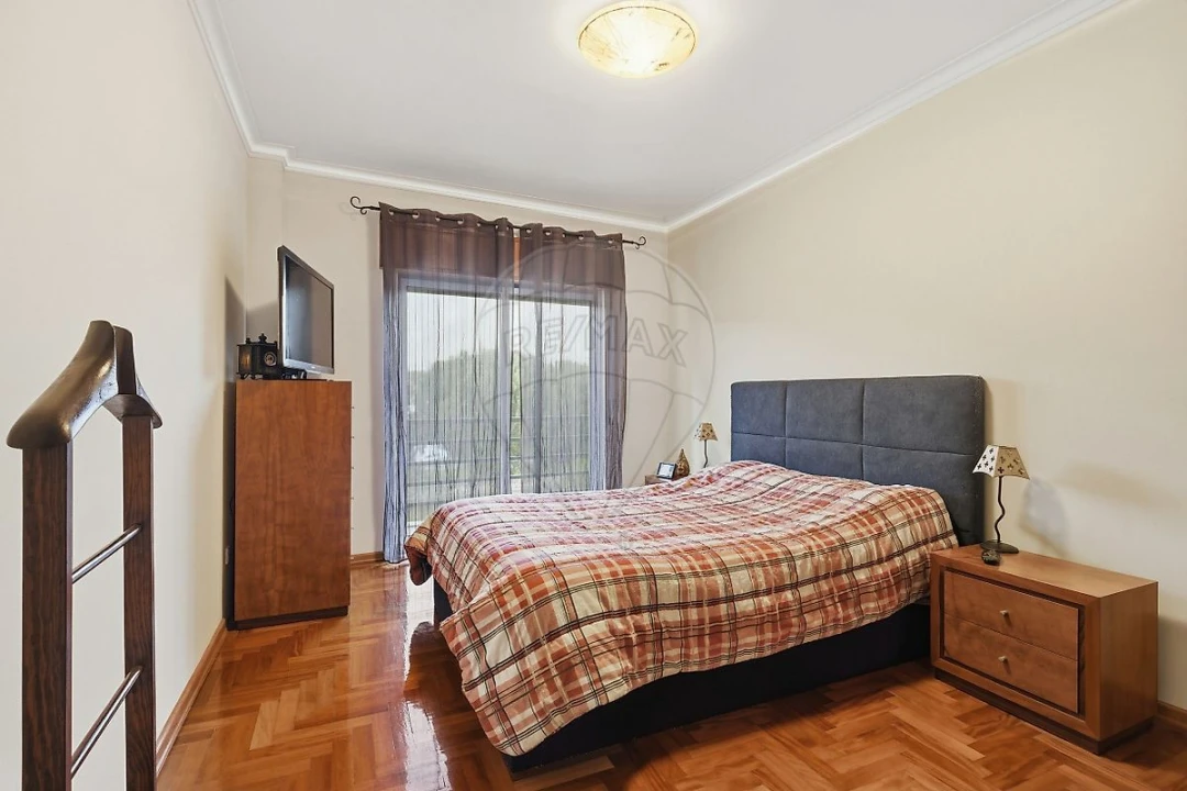 Apartamento T3 para Venda em Arruda dos Vinhos Foto 24