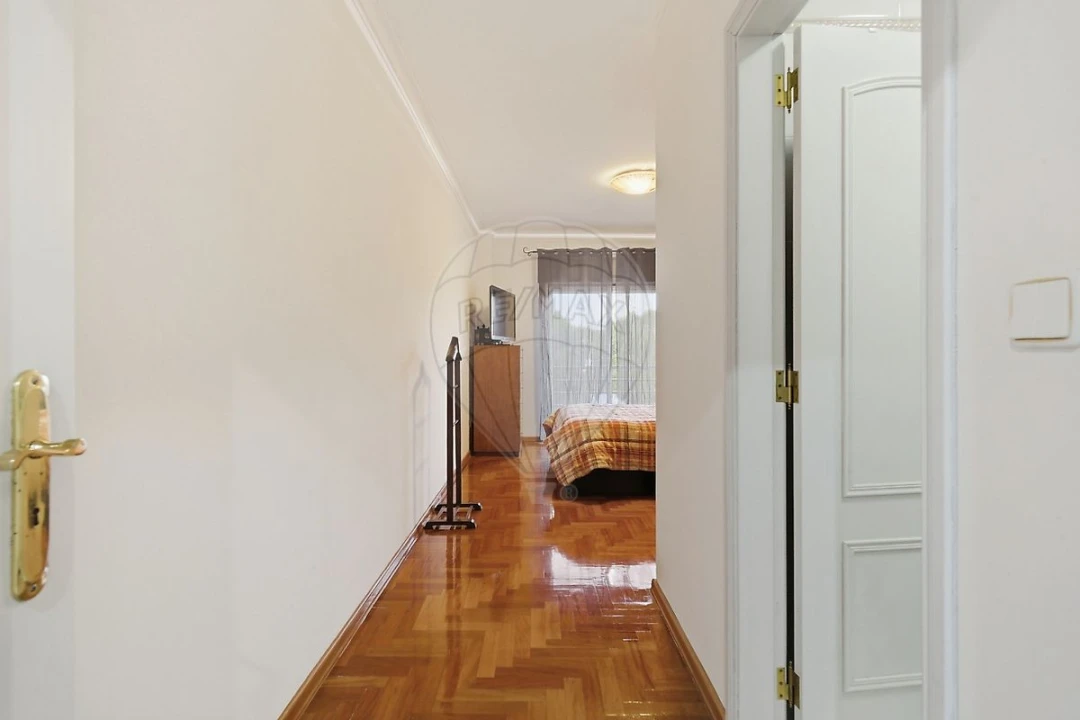 Apartamento T3 para Venda em Arruda dos Vinhos Foto 23