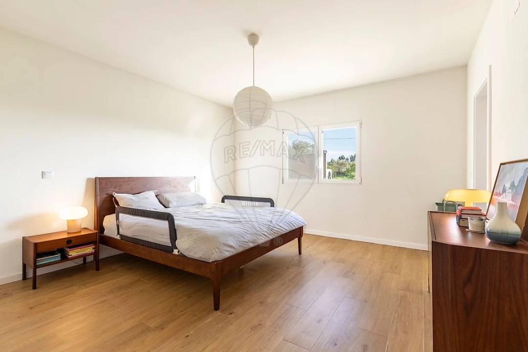 Moradia T3 para Venda em Dois Portos e Runa Foto 22