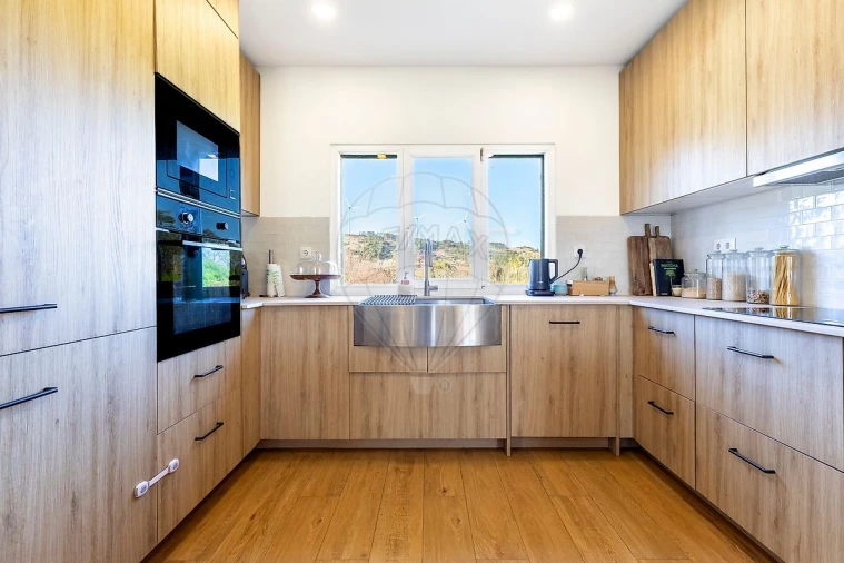 Moradia T3 para Venda em Dois Portos e Runa Foto 13