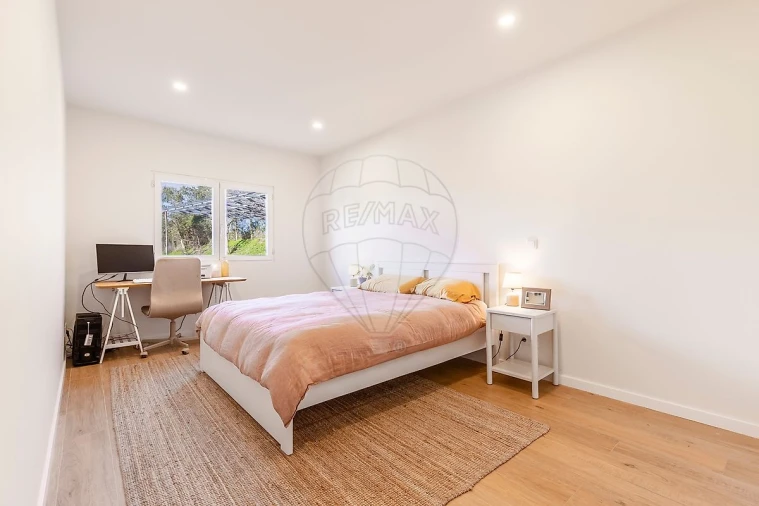 Moradia T3 para Venda em Dois Portos e Runa Foto 20