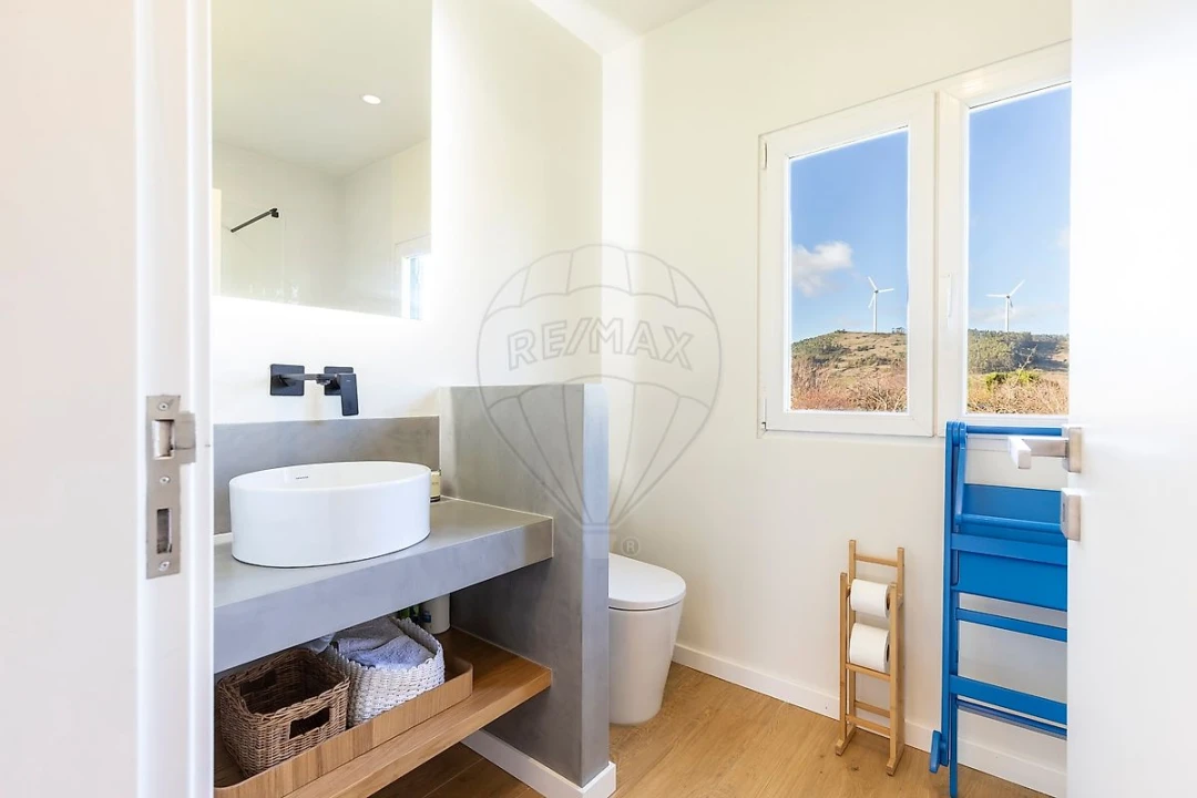 Moradia T3 para Venda em Dois Portos e Runa Foto 16