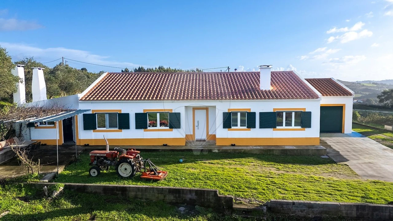 Moradia T3 para Venda em Dois Portos e Runa Foto 31