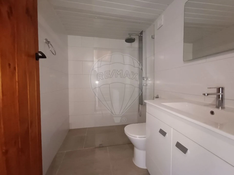 Moradia T2 para Venda em Pedrogão Pequeno Foto 3