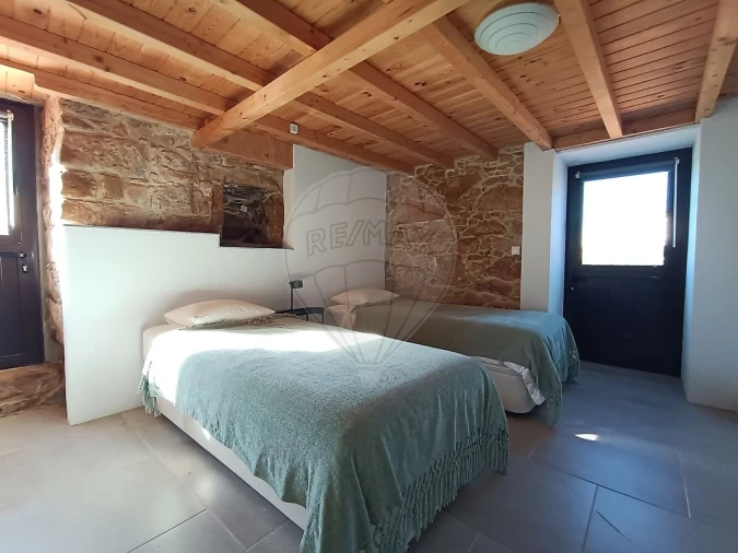 Moradia T2 para Venda em Pedrogão Pequeno Foto 6