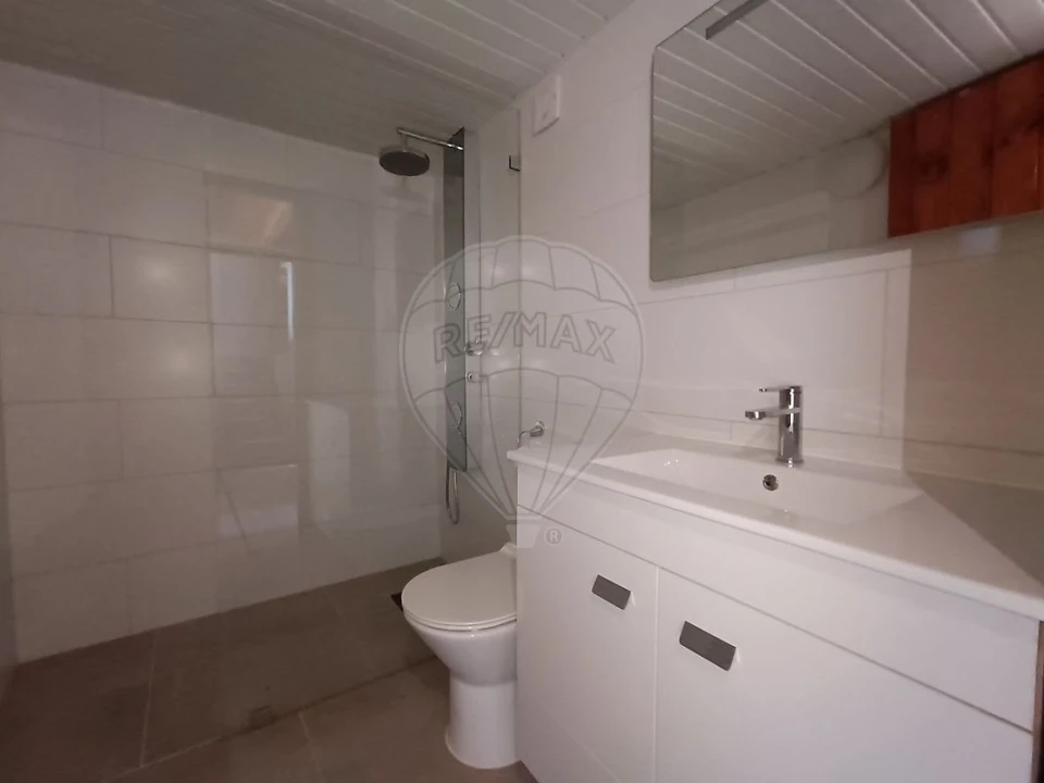 Moradia T2 para Venda em Pedrogão Pequeno Foto 5