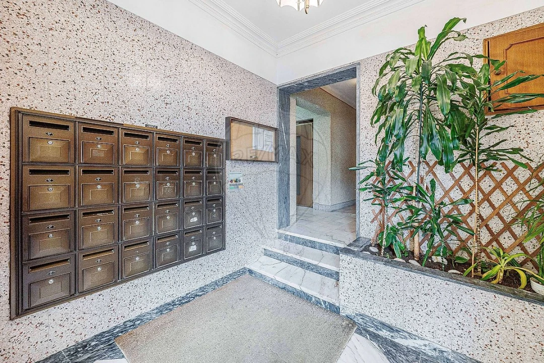 Apartamento T2 para Venda em Agualva e Mira-Sintra Foto 45