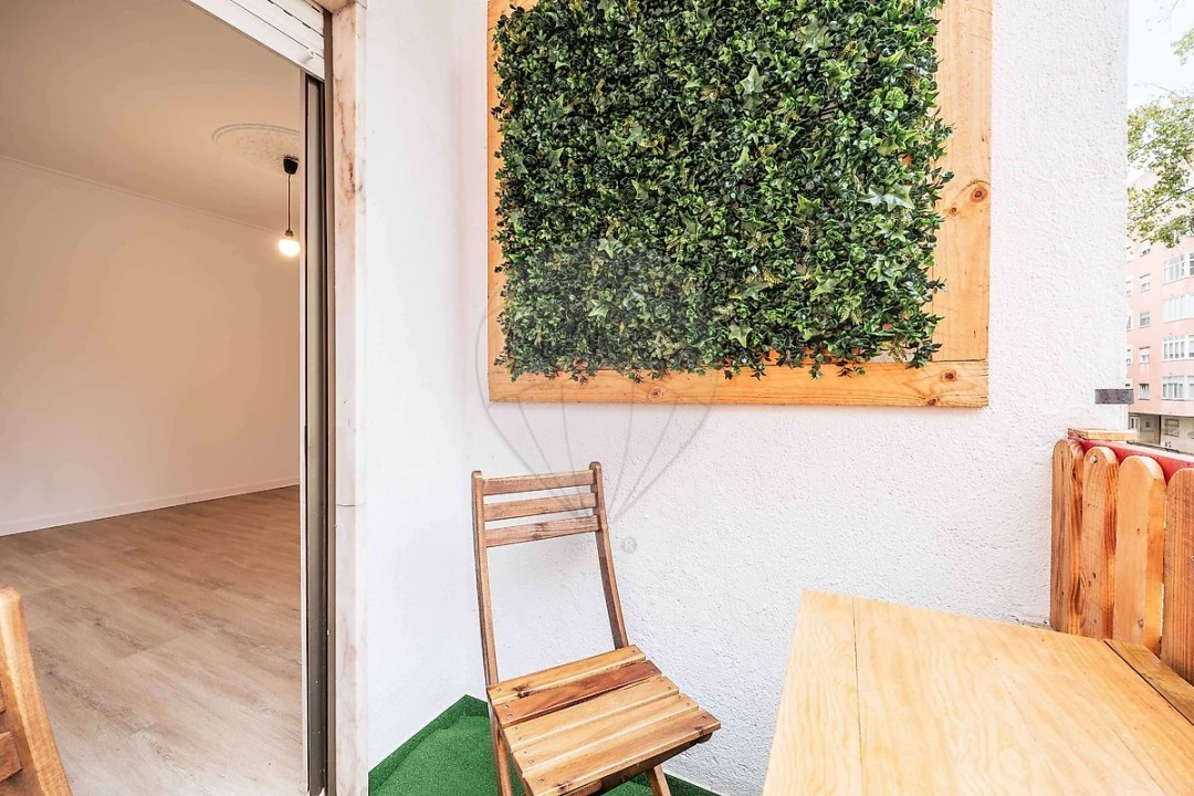 Apartamento T2 para Venda em Agualva e Mira-Sintra Foto 9