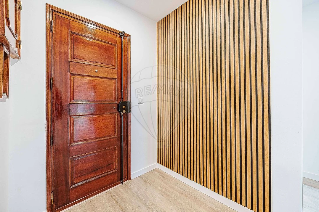 Apartamento T2 para Venda em Agualva e Mira-Sintra Foto 27