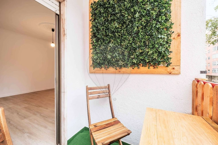 Apartamento T2 para Venda em Agualva e Mira-Sintra Foto 9