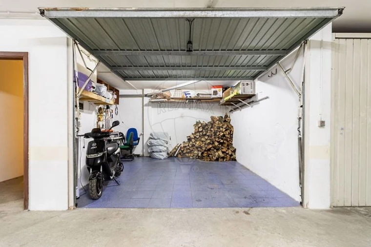 Apartamento T2 para Venda em Arrifana Foto 19