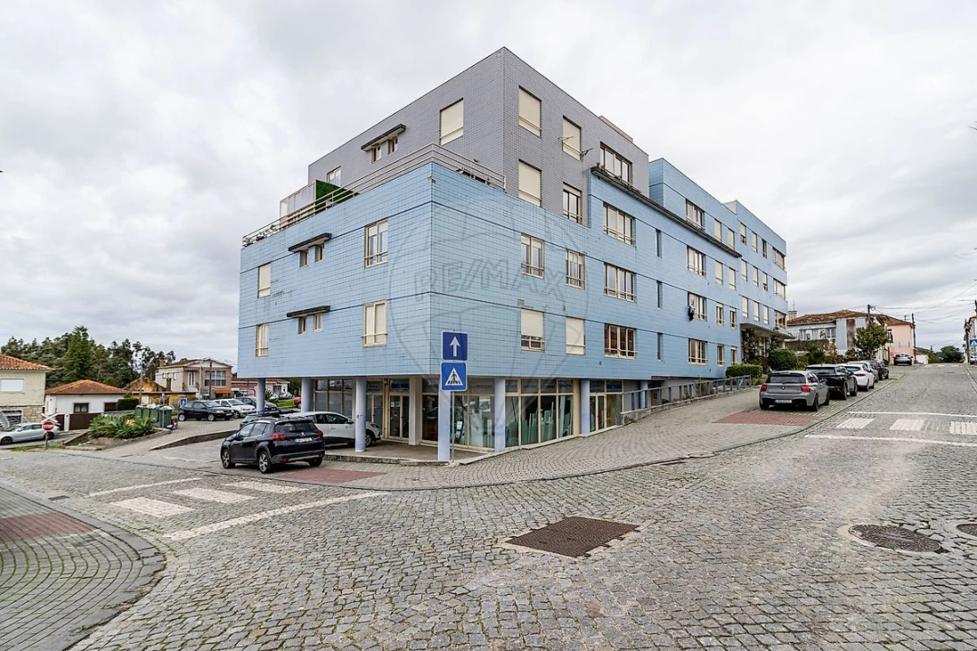 Apartamento T2 para Venda em Paços de Brandão Foto 20