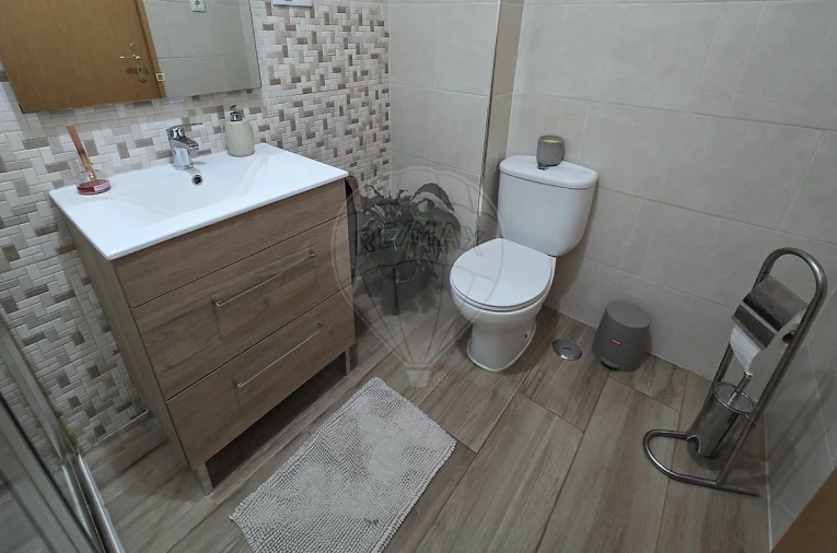 Apartamento T2 para Venda em Ota Foto 12