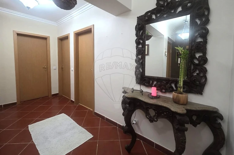 Apartamento T2 para Venda em Ota Foto 13