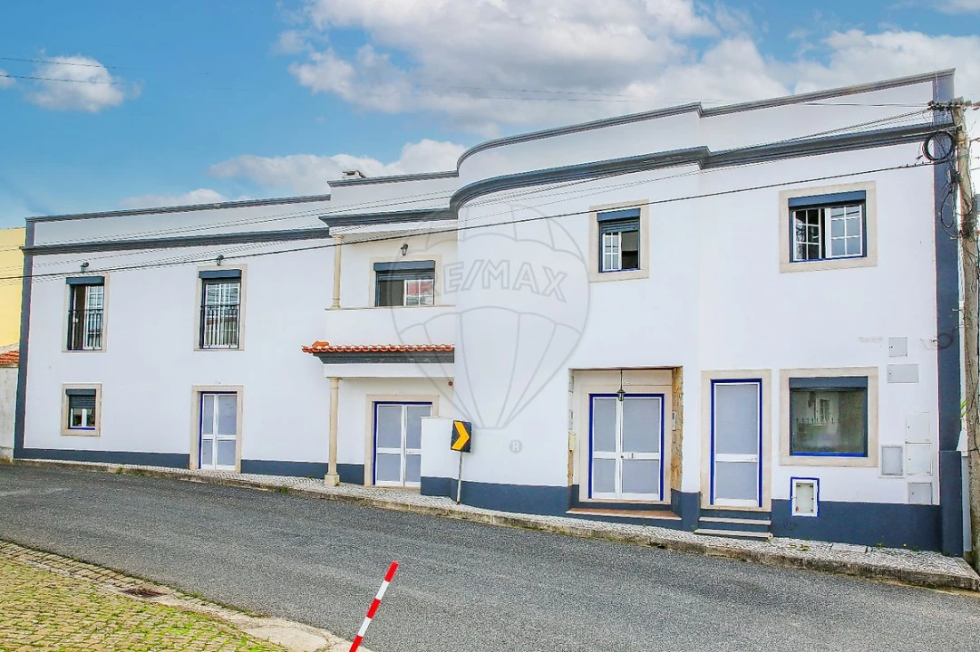 Apartamento T2 para Arrendamento em Arranho Foto 1