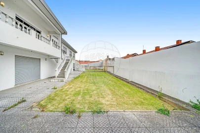 Moradia T4 para Venda em São Jacinto