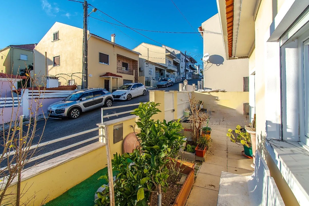 Moradia T2 para Venda em Santa Iria de Azoia, São João da Talha e Bobadela Foto 13