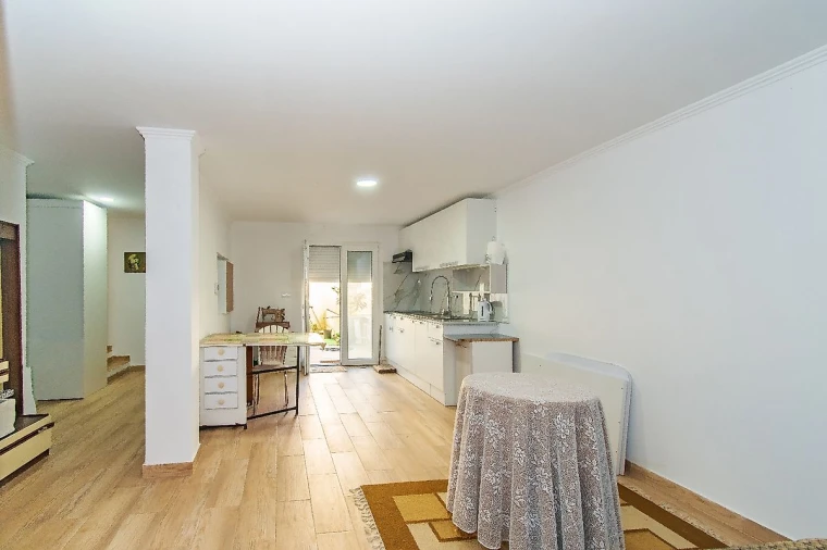 Moradia T2 para Venda em Santa Iria de Azoia, São João da Talha e Bobadela Foto 9