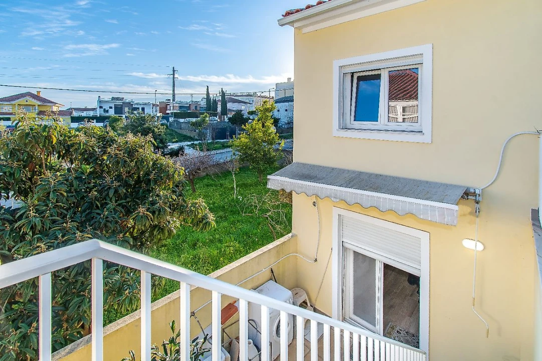 Moradia T2 para Venda em Santa Iria de Azoia, São João da Talha e Bobadela Foto 1