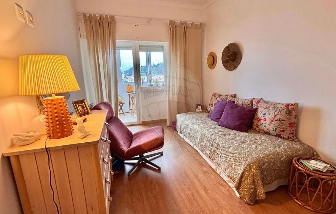 Apartamento T2 para Venda em Costa da Caparica Foto 15
