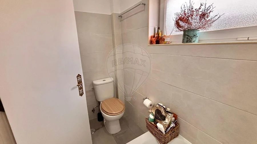 Apartamento T2 para Venda em Costa da Caparica Foto 13