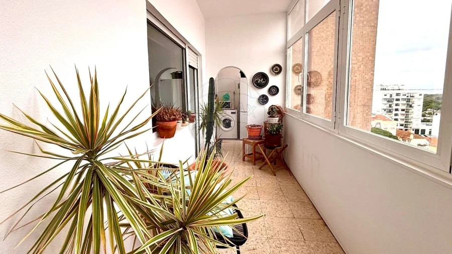 Apartamento T2 para Venda em Costa da Caparica Foto 19