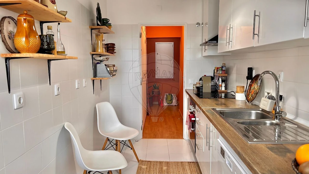 Apartamento T2 para Venda em Costa da Caparica Foto 20