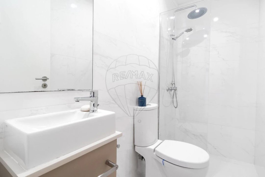 Moradia T3 para Venda em Argoncilhe Foto 2