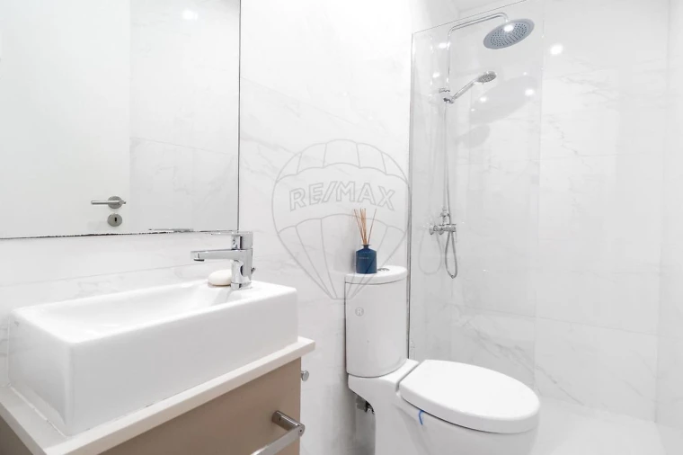 Moradia T3 para Venda em Argoncilhe Foto 2