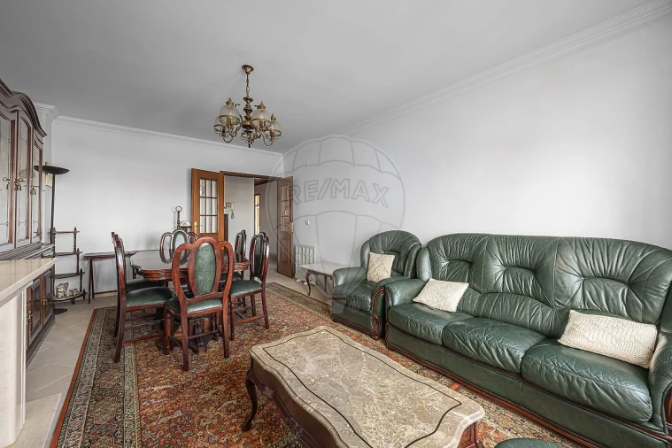 Apartamento T2 para Venda em Santa Maria, São Pedro e Matacães Foto 4