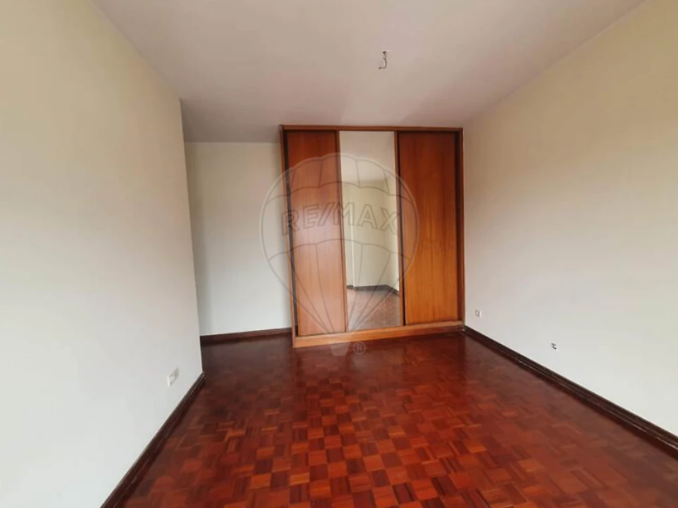 Apartamento T3 para Venda em Rio Tinto Foto 12