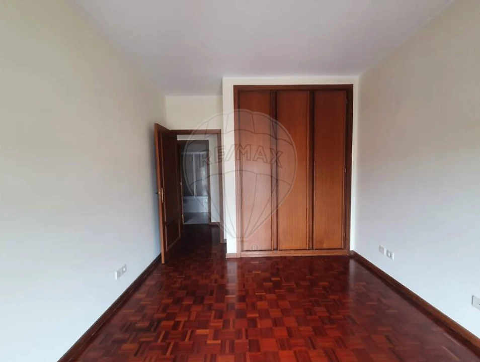 Apartamento T3 para Venda em Rio Tinto Foto 14